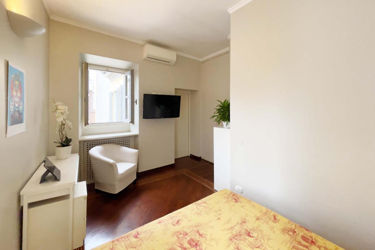 Chic 1Bdr With Shared Terrace Steps From Duomo By Rentopolis 米兰 外观 照片